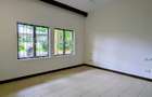 3 Bed Apartment with En Suite at Greenwood Drive - 14