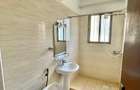 3 Bed Apartment with En Suite at Wood Avenue - 17