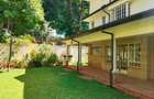 5 Bed Townhouse with En Suite at Lavington - 1