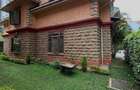 5 Bed Townhouse with En Suite at Othaya Road - 1