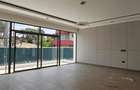5 Bed Townhouse with En Suite in Lavington - 6