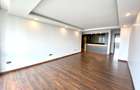 3 Bed Apartment with En Suite in Brookside - 2