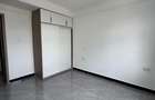 1 Bed Apartment with En Suite in Kilimani - 4
