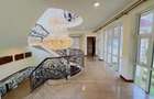 5 Bed House with En Suite at Mimosa Drive - 32