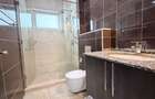 3 Bed Apartment with En Suite at Riverside Gardens - 7