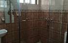 5 Bed Townhouse with En Suite in Spring Valley - 6