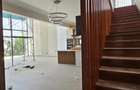 5 Bed Townhouse with En Suite in Lavington - 3