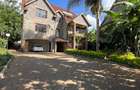 5 Bed Townhouse with En Suite in Lavington - 1