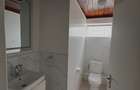 4 Bed House with En Suite in Lavington - 14