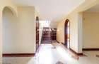 5 Bed Townhouse with En Suite in Riverside - 6