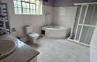 4 Bed Townhouse with En Suite at Lavington Road - 20