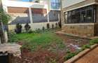 5 Bed Townhouse with En Suite at Lavington Road - 6