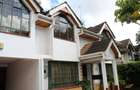 5 Bed Villa with En Suite in Lavington - 1