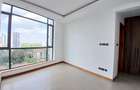 3 Bed Apartment with En Suite at Riverside Drive - 7