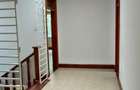 5 Bed Townhouse with En Suite in Rosslyn - 15