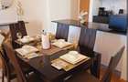 Serviced 3 Bed Apartment with En Suite in Thome - 7