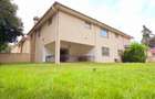 5 Bed Townhouse with En Suite at Apple Cross - 6