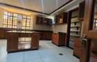 5 Bed House with En Suite in Runda - 12