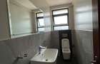 4 Bed Apartment with En Suite at Riverside Drive - 16