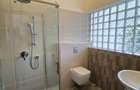 5 Bed House with En Suite in Runda - 14