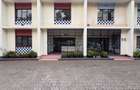 5 Bed Townhouse with En Suite at Riverside Drive - 1