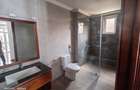 6 Bed Townhouse with En Suite at Lavington - 10