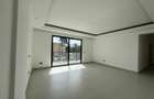 3 Bed Apartment with En Suite at Brookside Drive - 11