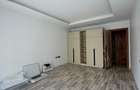 5 Bed Townhouse with En Suite in Lavington - 16
