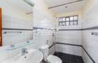 2 Bed Apartment with En Suite in Westlands Area - 5