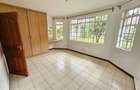 4 Bed Townhouse with En Suite in Spring Valley - 2