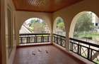 5 Bed House with En Suite at Lavington - 11
