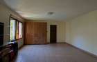 7 Bed House with En Suite in Ridgeways - 11