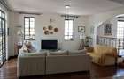 5 Bed House with En Suite at Kyuna - 12