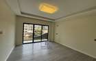 3 Bed Apartment with En Suite at 4Th Avenue - 16