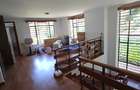 4 Bed Townhouse with En Suite at Rosslyn Heights - 10