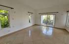 3 Bed Apartment with En Suite in Nyali Area - 14