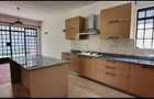 5 Bed Townhouse with En Suite in Lavington - 3
