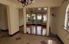 5 Bed Townhouse with En Suite at Riverside Drive - 4