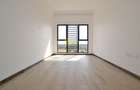 3 Bed Apartment with Swimming Pool in Rosslyn - 10