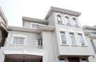 5 Bed Townhouse with En Suite in Lavington - 2