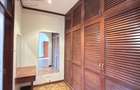 5 Bed House with En Suite at Westlands - 11