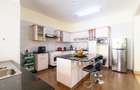 3 Bed Apartment with En Suite in State House - 7