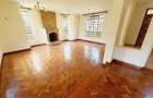 4 Bed Townhouse with En Suite at Lavington - 8