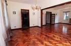 5 Bed Townhouse with En Suite in Lavington - 11