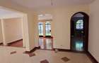 5 Bed Townhouse with En Suite at Riverside Drive - 12