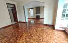 4 Bed Townhouse with En Suite in Nyari - 17