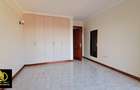 1 Bed Apartment with En Suite at School Line - 8