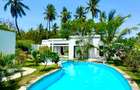 4 Bed Apartment with En Suite at Greenwood Drive - 1