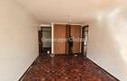 4 Bed House with En Suite in Nyari - 3