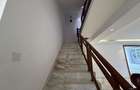 5 Bed Townhouse with En Suite in Lavington - 6